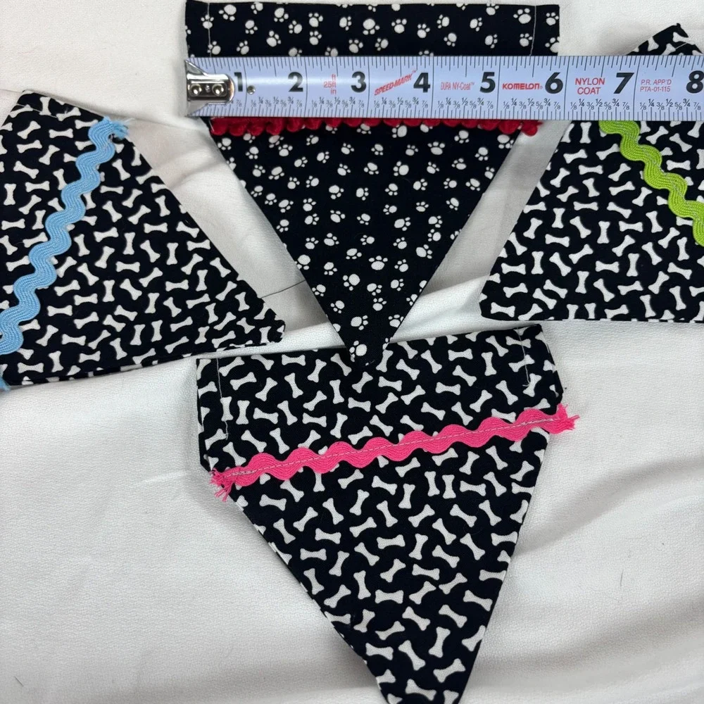 Set of 4 Dog Bandanas Over the Collar Paw Bone Print Black Blue Red Green‎ Pink